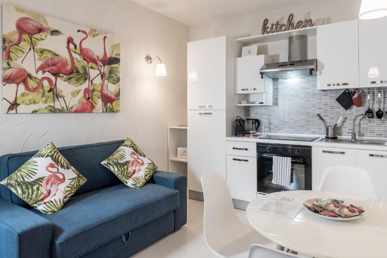 Resilienza Tropical Apartments & Room Porto SantʼElpidio Eksteriør bilde