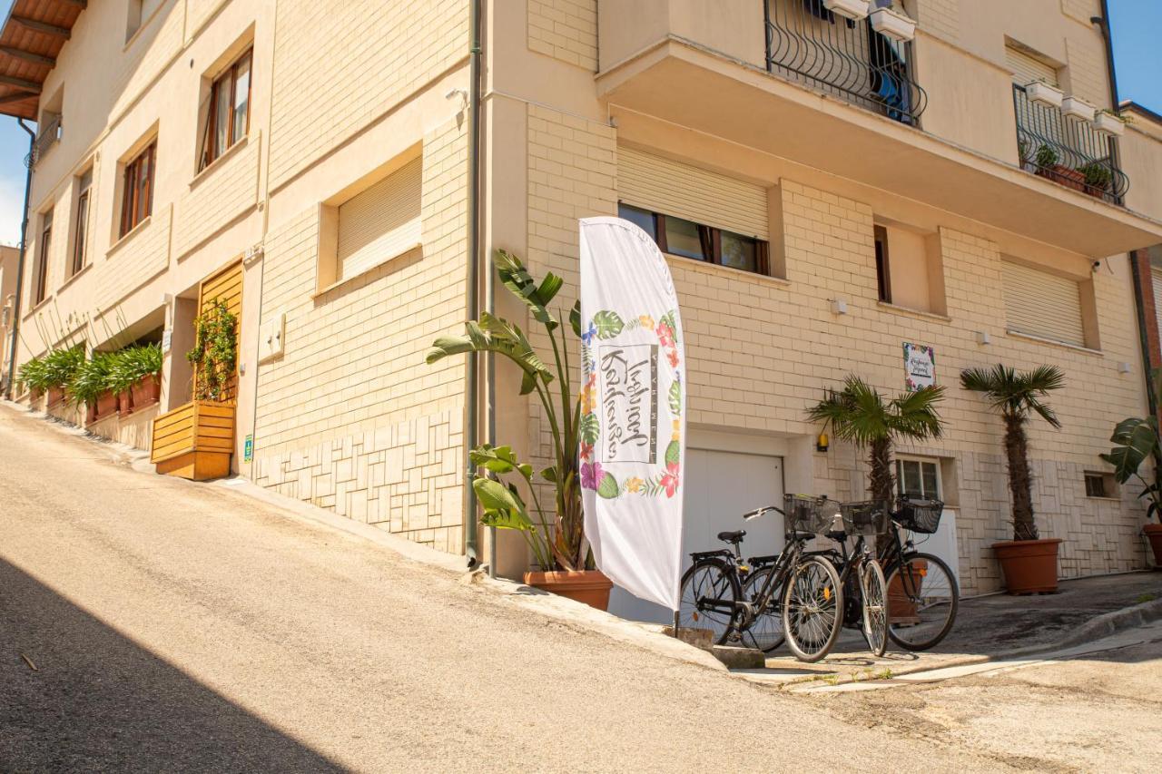 Resilienza Tropical Apartments & Room Porto SantʼElpidio Eksteriør bilde