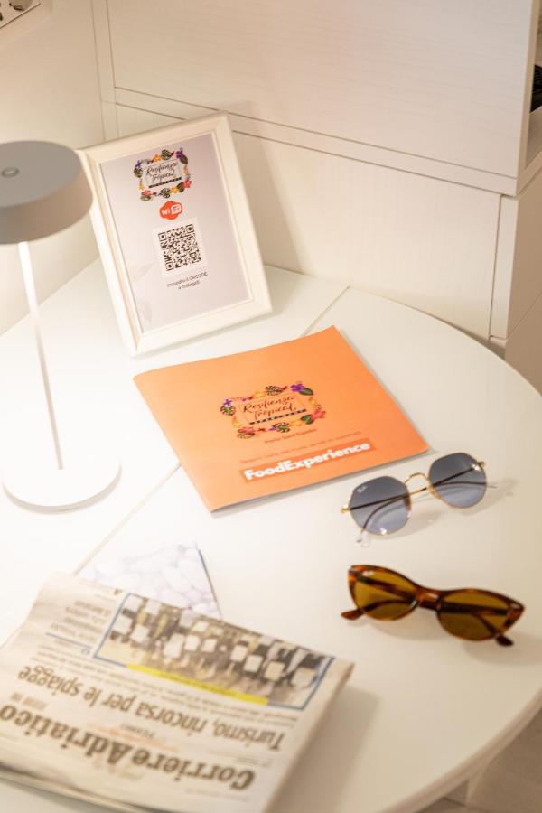 Resilienza Tropical Apartments & Room Porto SantʼElpidio Eksteriør bilde