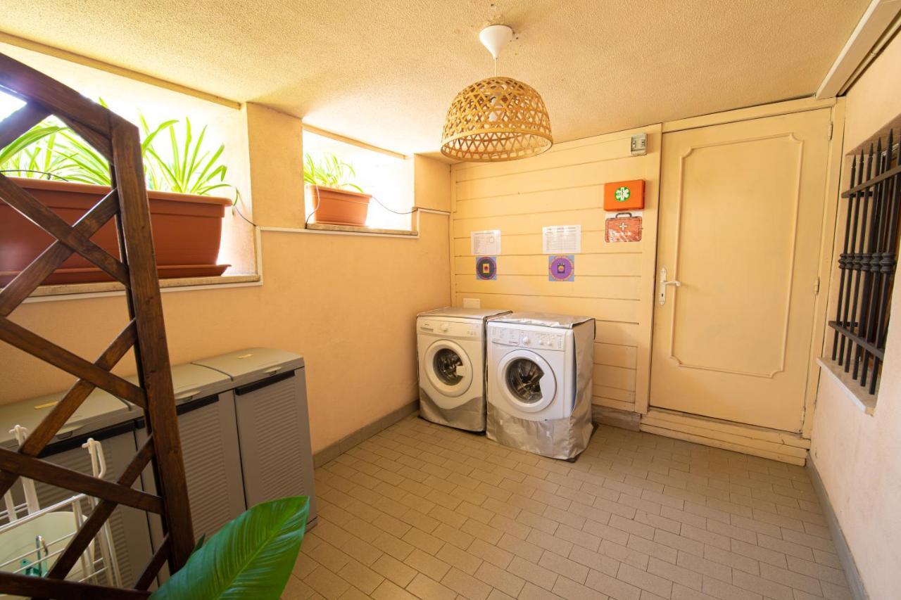 Resilienza Tropical Apartments & Room Porto SantʼElpidio Eksteriør bilde